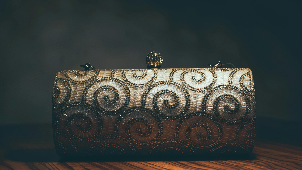 1. Clutch bags can send subtle signals