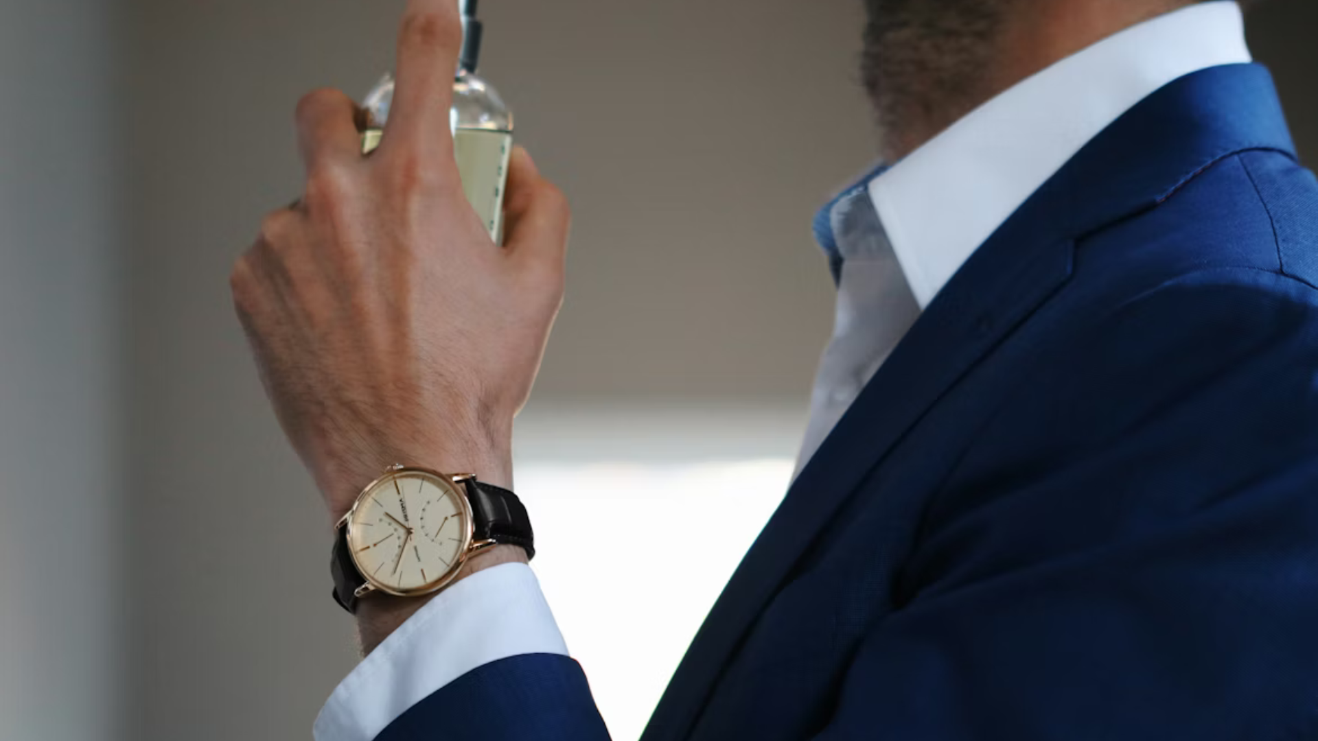 5. Choose a subtle, consistent fragrance