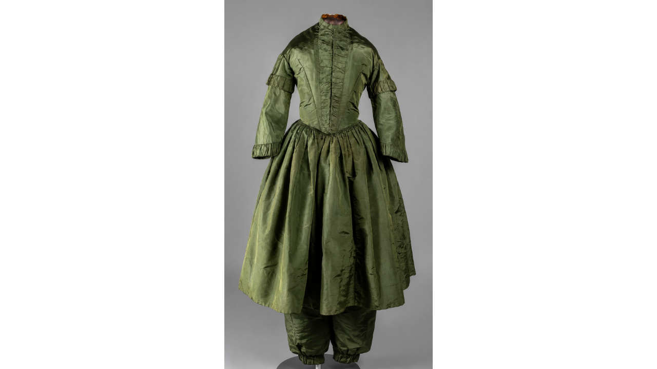 11. Silk taffeta in everyday fashion